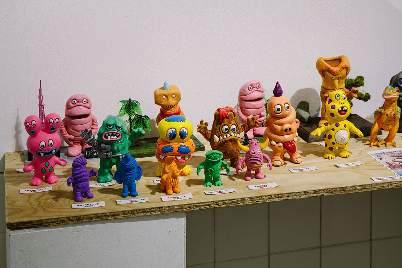 怪獣芸術家ピコピコ 逆柱いみり