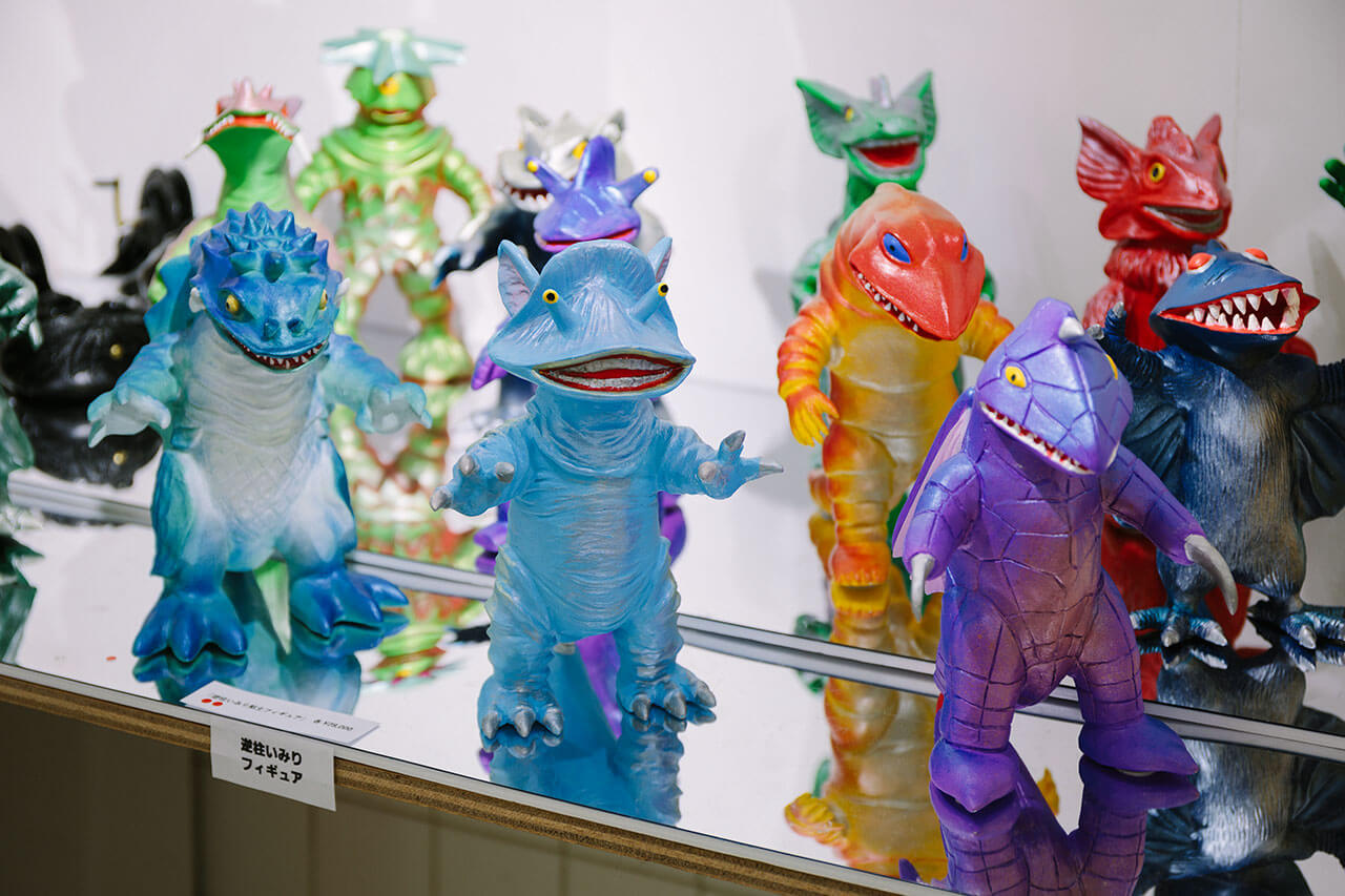 怪獣芸術家ピコピコ 逆柱いみり