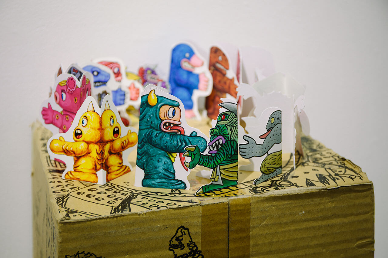 怪獣芸術家ピコピコ 逆柱いみり