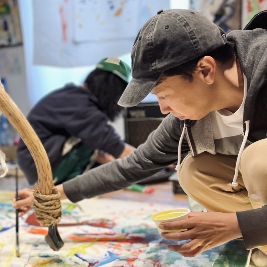 グンジユウスケ